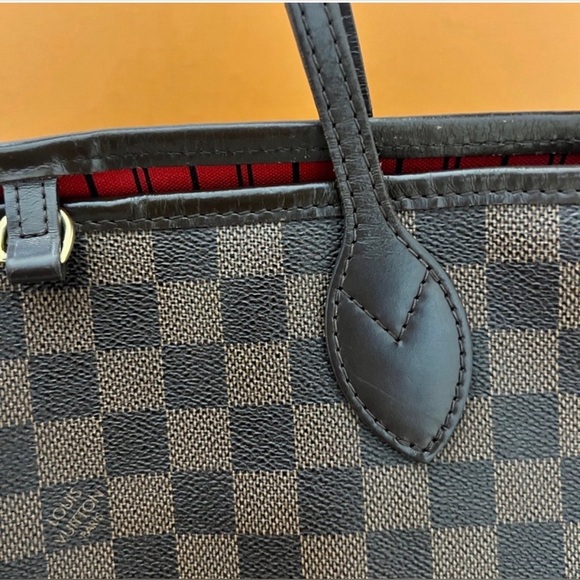 Louis Vuitton Damier Neverfull MM - Picture 4 of 9